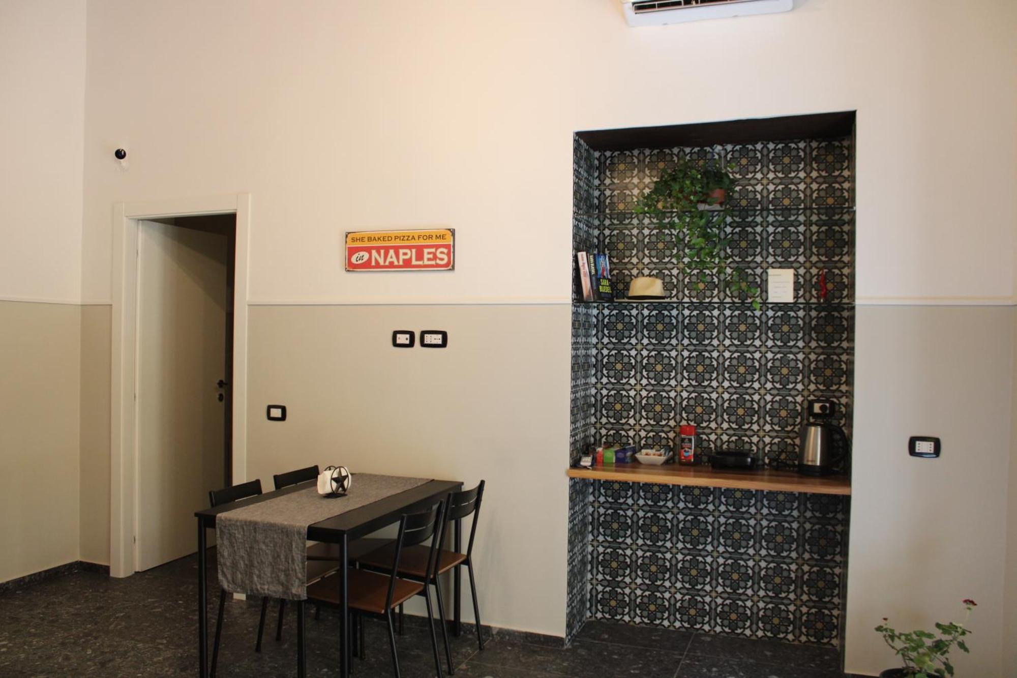 La Suite Del Centro Storico Nápoles Exterior foto